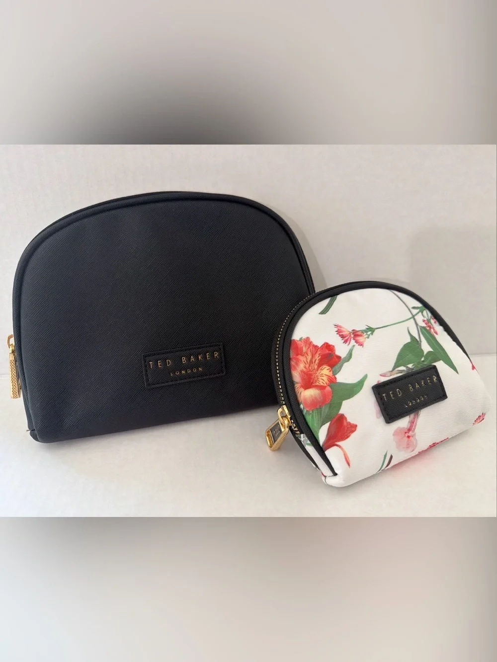 2 PIECE MAKEUP COSMETICS JEWELRY BAG SET TED BAKER WHITE FLORAL SOLID BLACK NEW